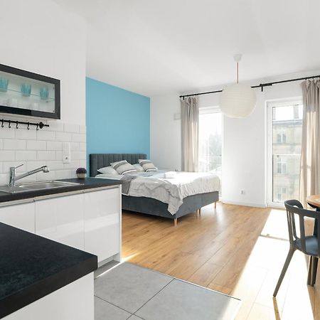 Klimatyczne I Nowoczesne Studio Very Berry W Poznaniu By Noclegi Renters 外观 照片