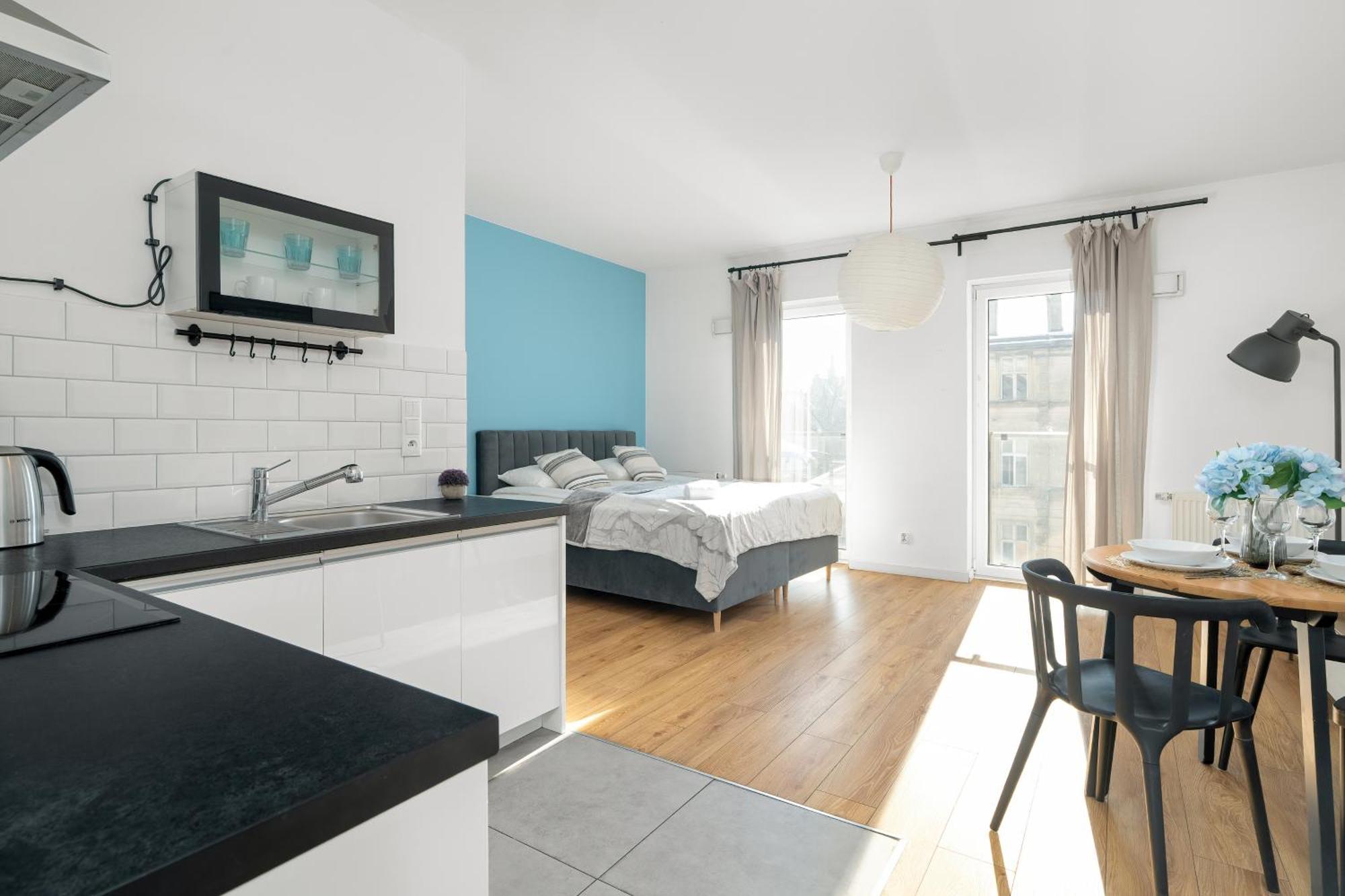 Klimatyczne I Nowoczesne Studio Very Berry W Poznaniu By Noclegi Renters 外观 照片