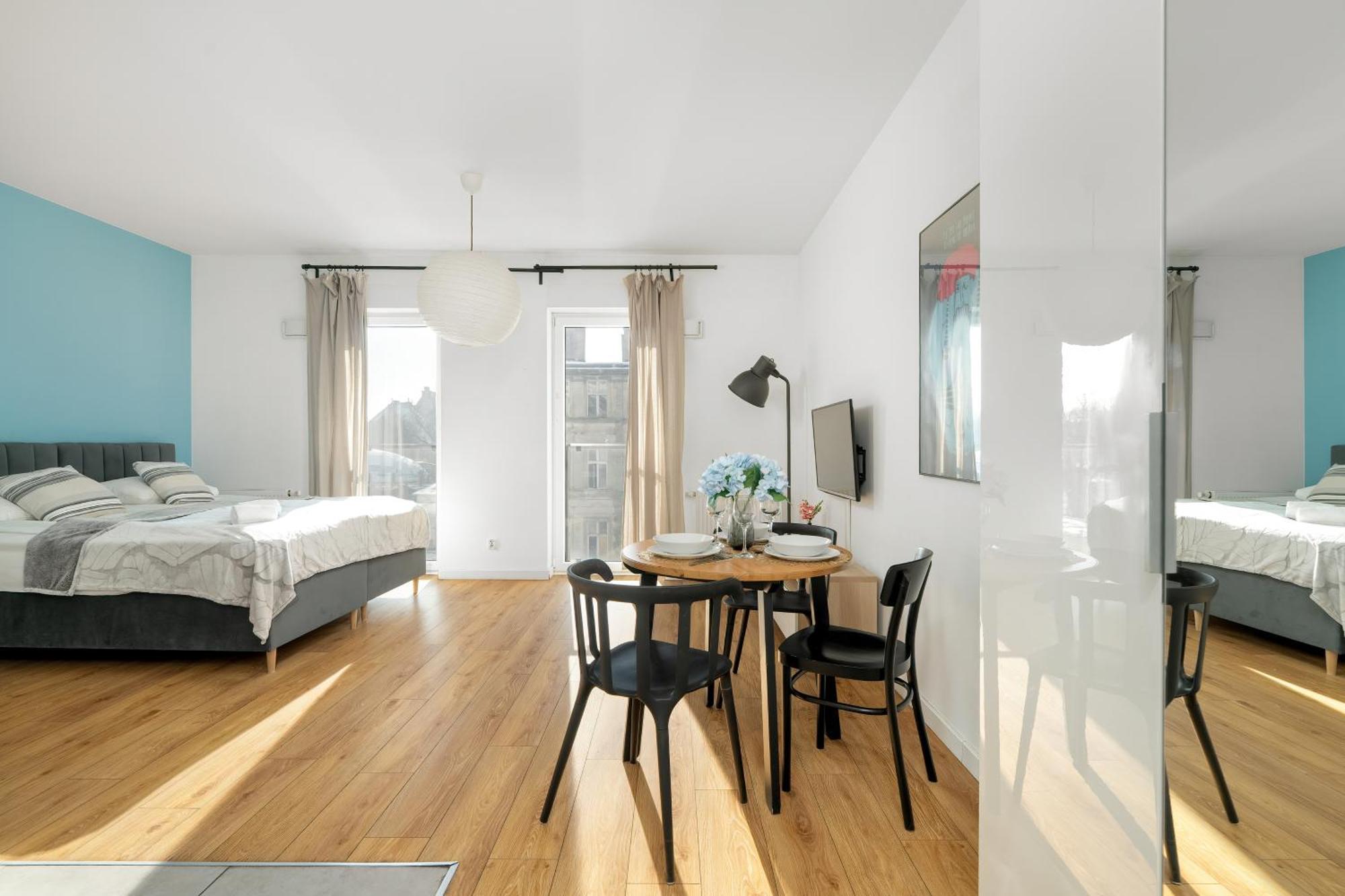 Klimatyczne I Nowoczesne Studio Very Berry W Poznaniu By Noclegi Renters 外观 照片
